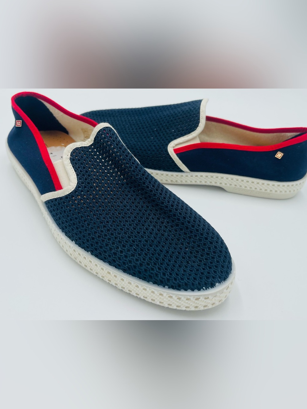 Men's Riviera’s Navy Slip-On Mesh Sneakers with Red Trim size 11